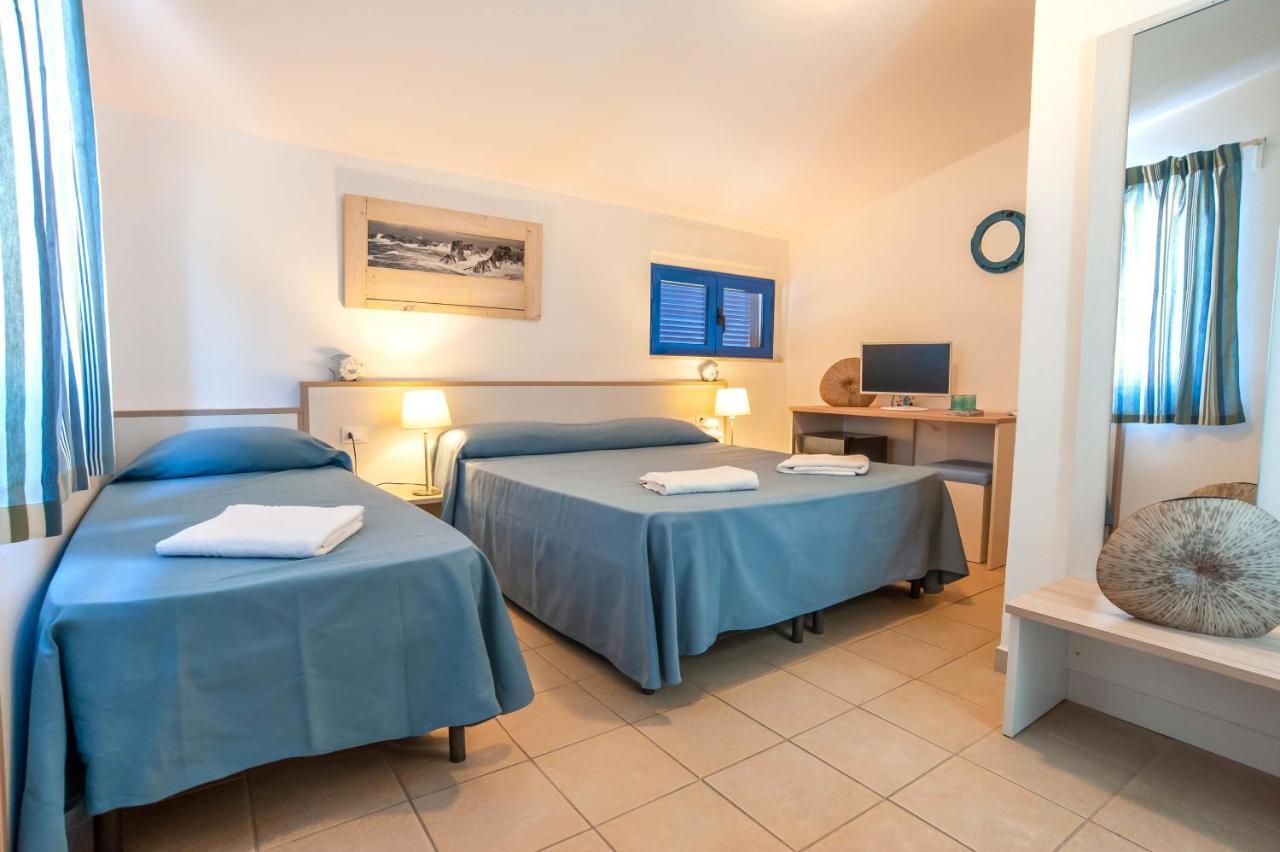 Hotel Villa Giulia Porto Azzurro Exterior photo