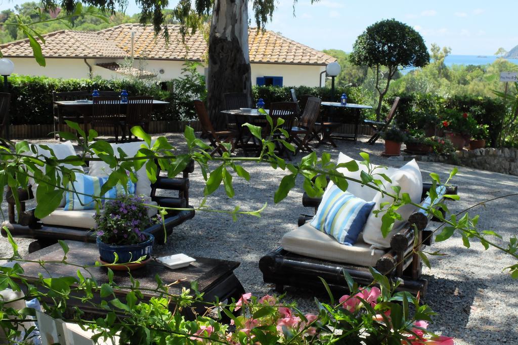Hotel Villa Giulia Porto Azzurro Exterior photo