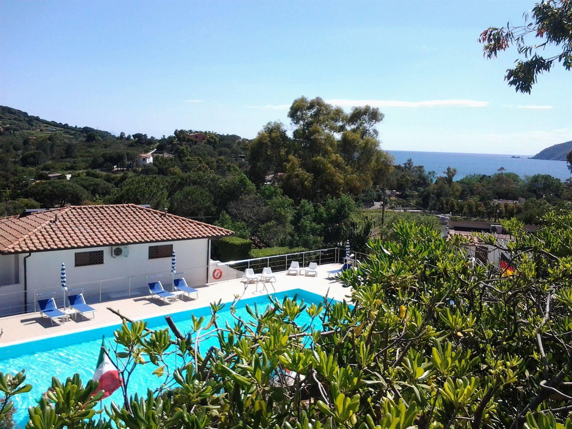 Hotel Villa Giulia Porto Azzurro Exterior photo